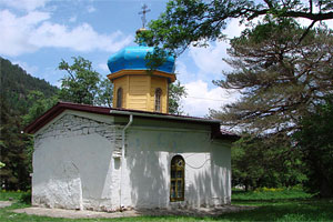 Храм с юго-западной стороны
